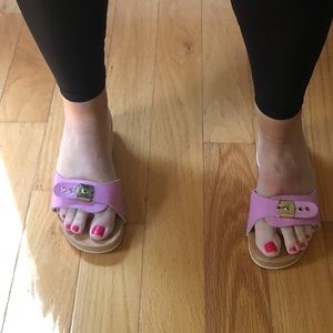 Dr. Scholl’s Classic Wood Sandal.